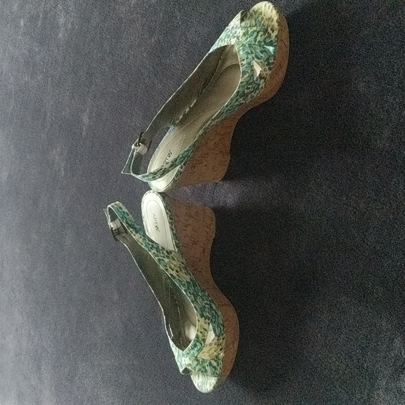 Peep-Toe Spring Print Cork Wedge Slingback Sandals - Picture 9 of 14